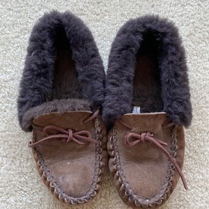 L.L. Bean Moccasin Slipper Size 8 M